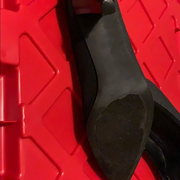 Pointed toe heels - Picture 3 of 3